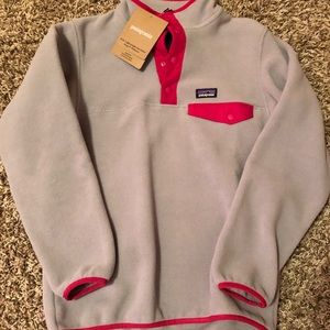 Girls Size Large (12) Patagonia pullover